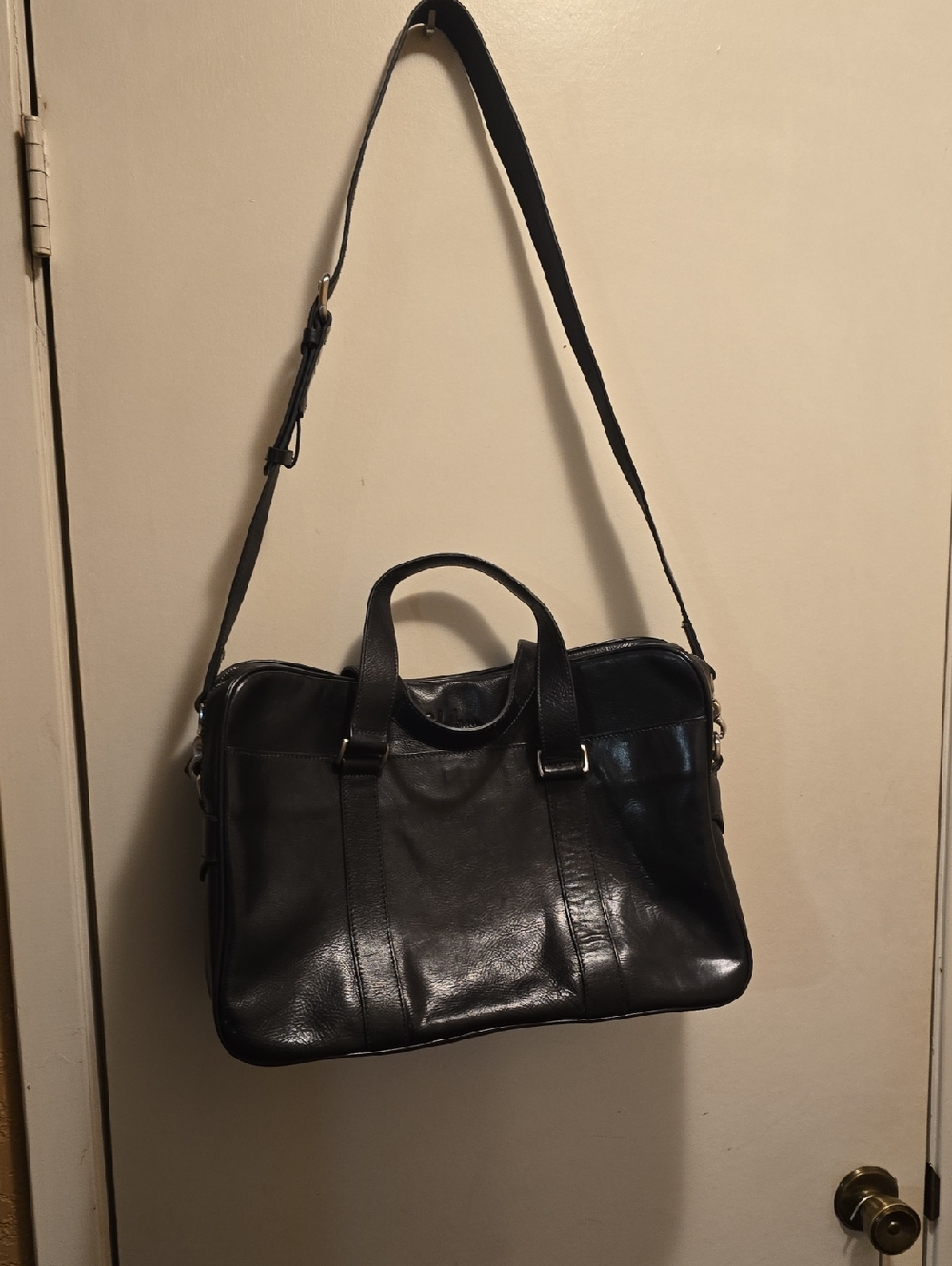 Classic Black Leather Messenger Tote - Men Unisex